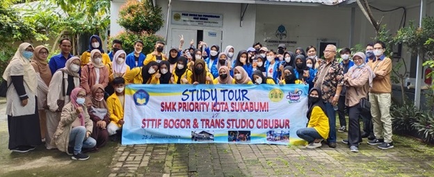 SMK Priority Sukabumi Berkunjung Ke STTIF Bogor